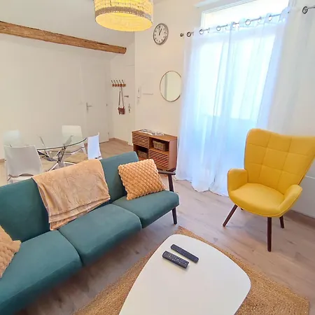 Le Voltaire Apartment